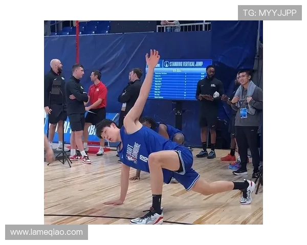 杨瀚森联合试训表现引关注 积极主动攻防风格获多队青睐 杨瀚森联合试训表现引关注 积极主动攻防风格获多队青睐